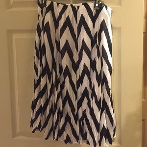 New Directions skirt. Size Large. NWOT never worn.