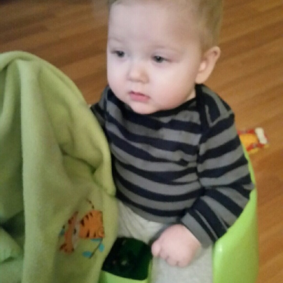 Meet your Posher, Lari - Picture 2 of 3