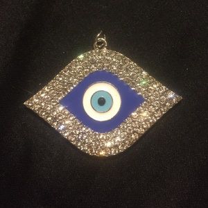 Third eye pendant👁🌸✨