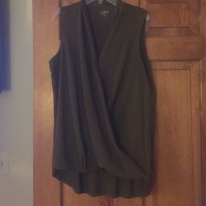 Anne Taylor Loft cross body top