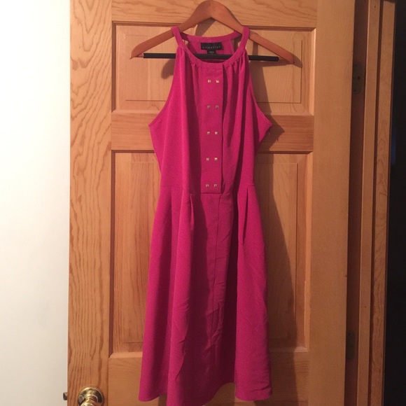 Perfect dress for that winter cruise/ vacation☀️✈️