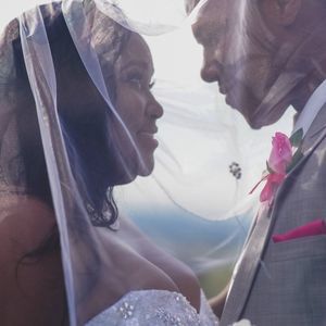 Meet your Posher, Shiline