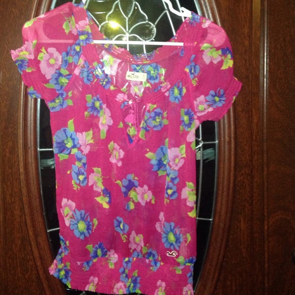 Hollister floral top - Picture 1 of 2