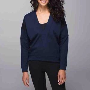 Lululemon sweatshirt