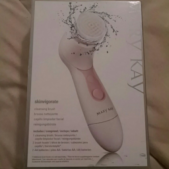 Mary Kay Skinvigorate