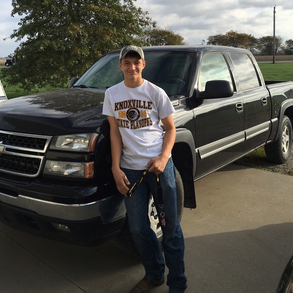 Meet Amy ☀️Posh Ambassador & Shopper☀️ - Picture 6 of 8