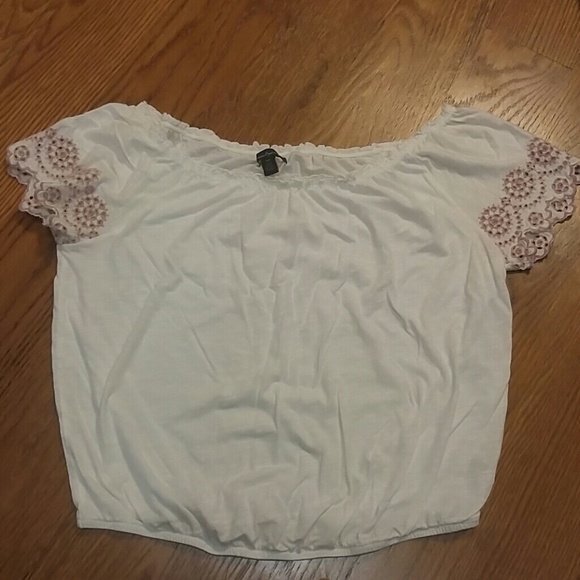 American Eagle Outfitters top size small