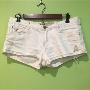 🔥☀️ Cute White Hollister Short Shorts!