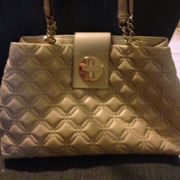 Beige Kate spade large quilted purse