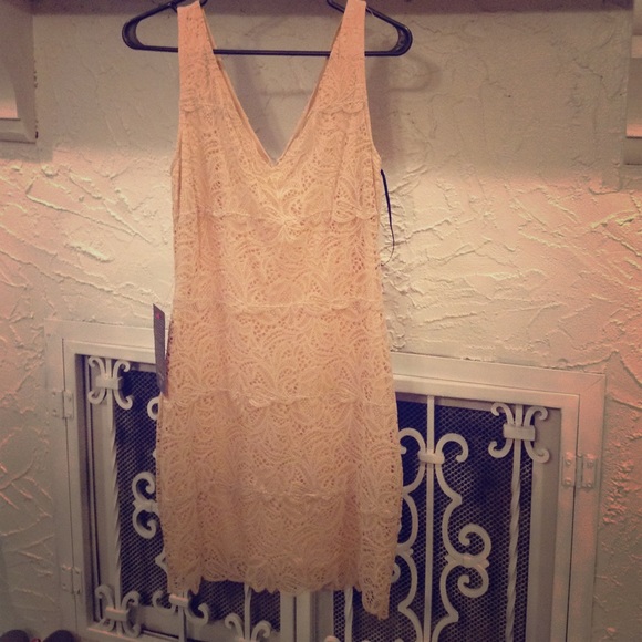 Bebe Dress - Picture 1 of 2