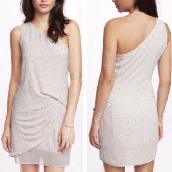 Express Dress in Nude NWT 🎉 - Picture 1 of 3