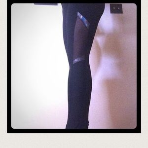 VS ultimate leggings/yoga pants