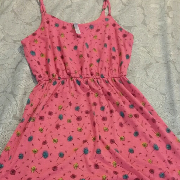 Pink dress with dandy lions