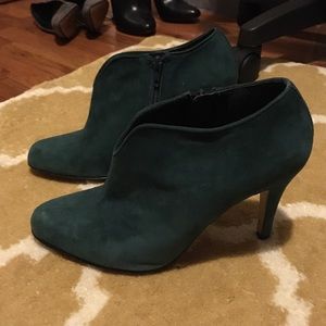 Nine West Teal suede ankle booties