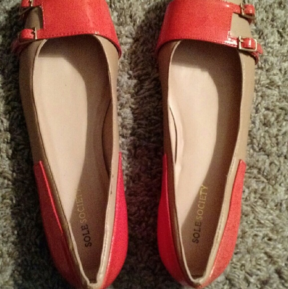 Sole Society Orange and Tan Flats - Picture 3 of 4