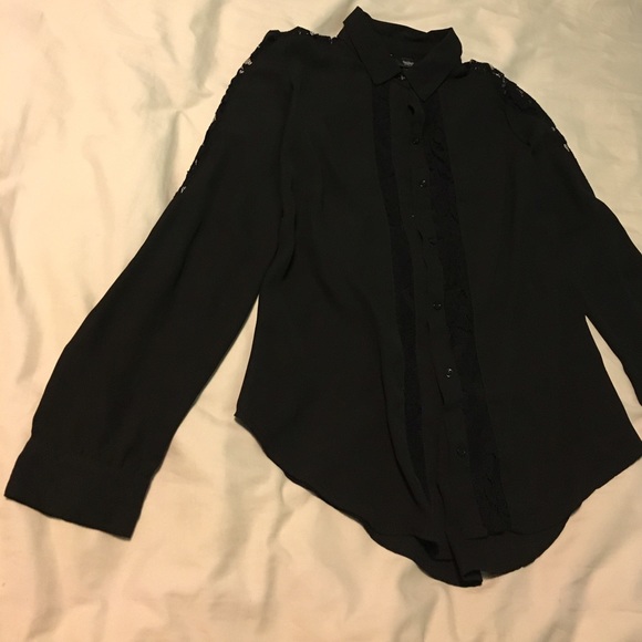 Lace Front & Shoulders Button Up