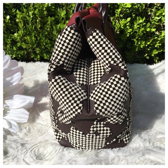 🎉 LOUIS VUITTON GM TOTE - Picture 2 of 8