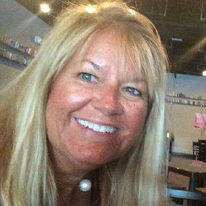 Meet your Posher, Linda