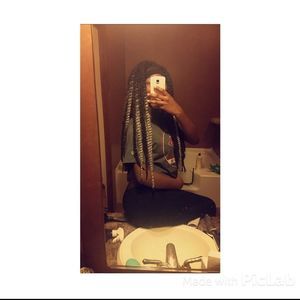 Meet your Posher, Genesia