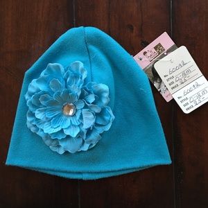 Blue baby hat with blue flower size 0-18 mon