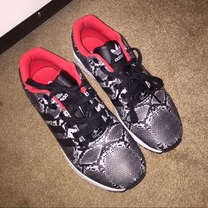 Adidas sneakers size 8.5