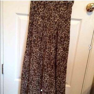 Chic cheetah print maxi