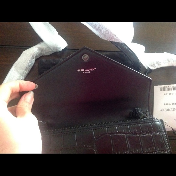 YSL MONOGRAM WOC - Picture 2 of 4