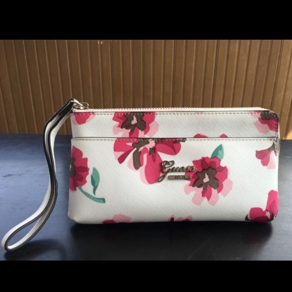 Guess wallet