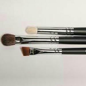 3 piece set younique brushes brand new never used