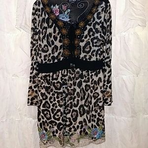 Boutique tunic