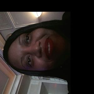 Meet your Posher, Tabitha