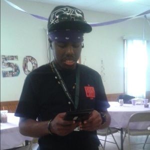 Meet your Posher, Quinton