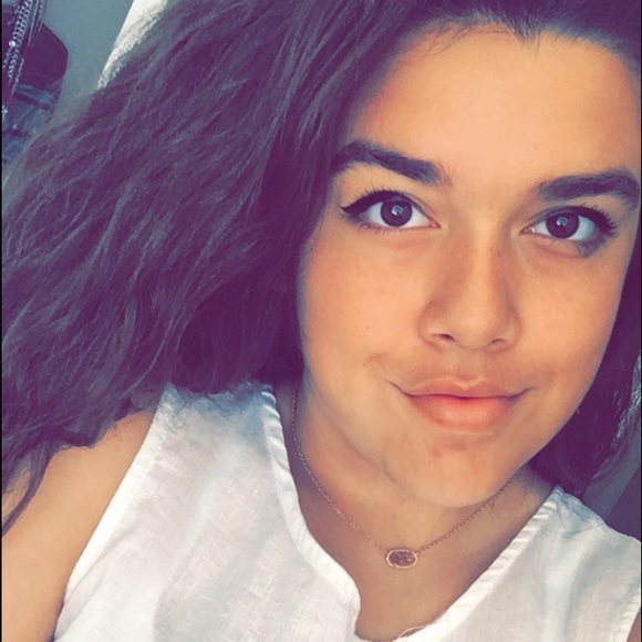 Meet your Posher, Maleah