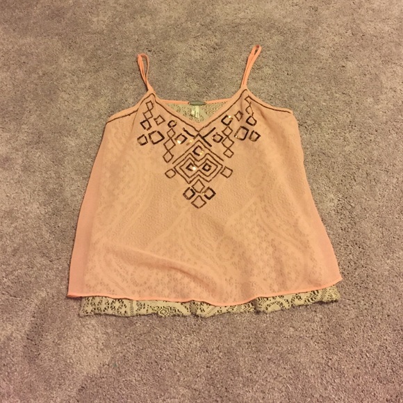 Small gimmicks shirt from buckle