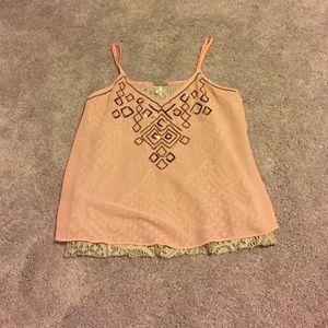 Small gimmicks shirt from buckle