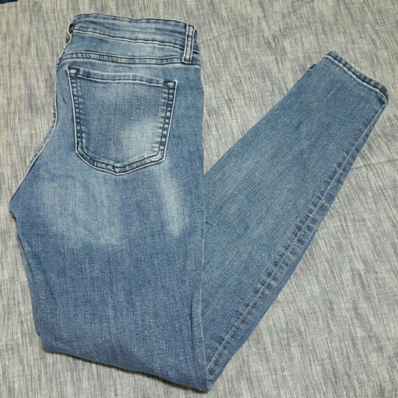 EUC Gap premium denim jeans