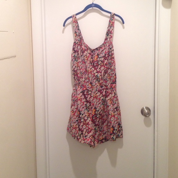 Gorgeous BCBGeneration Floral Romper