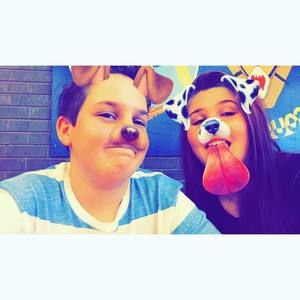 Meet your Posher, Iris