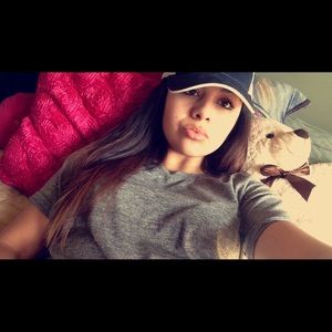 Meet your Posher, Dennise