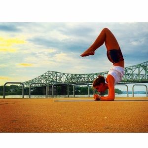 Meet your Posher, Alyssa