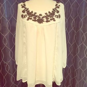 Skies Are Blue (Stitch Fix) Blouse Size Large