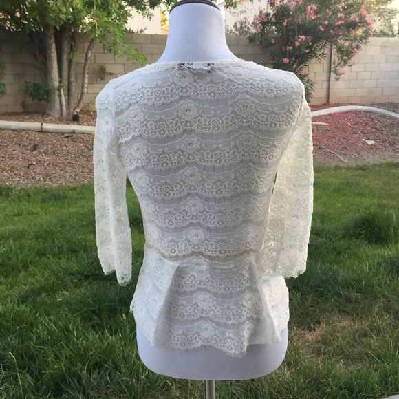 XS Lace Peplum Top - Picture 3 of 4