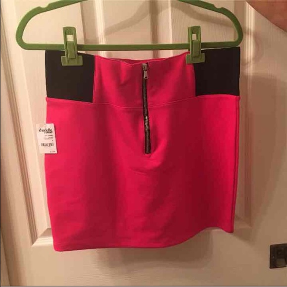 Pink Mini Skirt - Picture 2 of 3