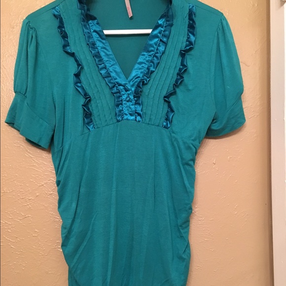 Very cute turquoise shirt