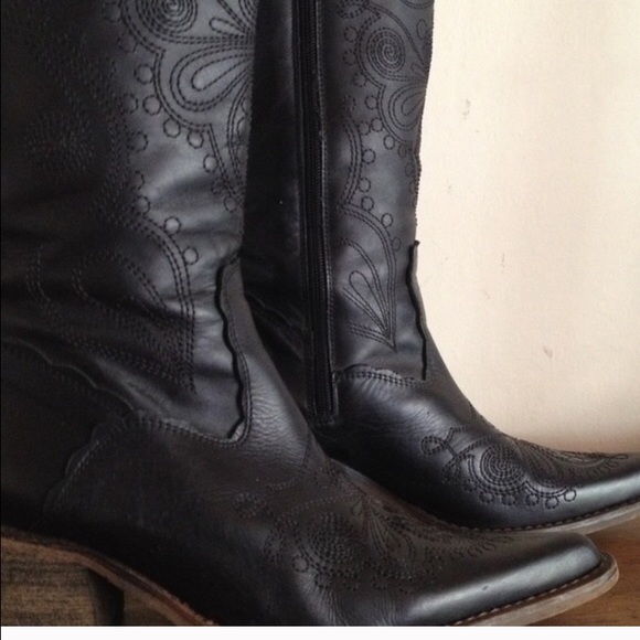 Aldo black cowgirl boots