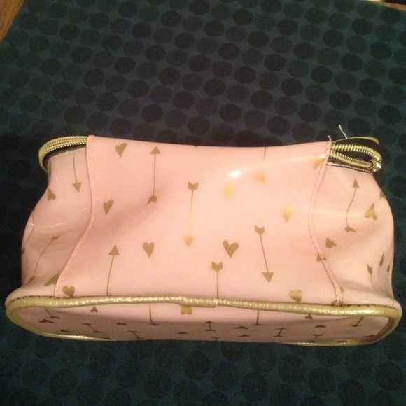Cosmetic bag - Picture 3 of 4