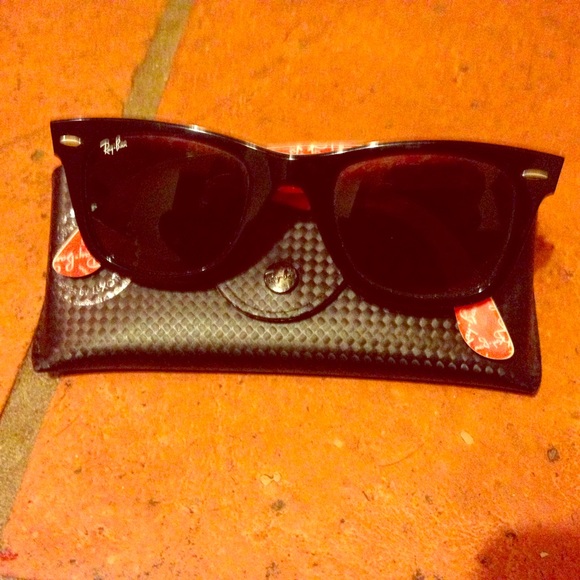 Ray Ban Wayfarer Red