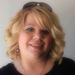 Meet your Posher, Angie