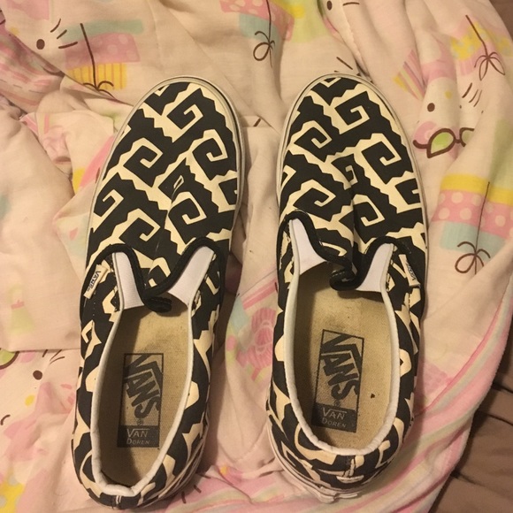 Vans - Picture 4 of 4