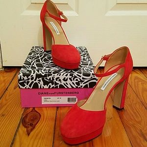 SALE NWT Diane Von Furstenberg suede heels